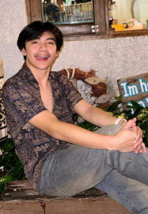 Dechkajon-แลบลิ้น