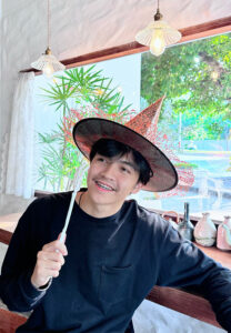 Dechkajon-ใส่หมวก