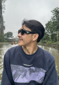 Dechkajon-ใส่แว่นดำ