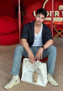 Ben-chunracha-เสื้อเชิ้ตน้ำเงิน