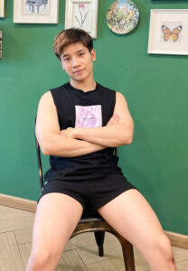 Thanannat-เสื้อกล้ามดำ