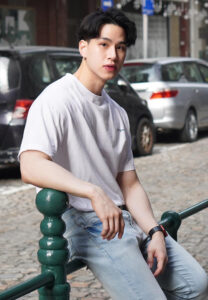 Watsawat-หล่อจึ้ง