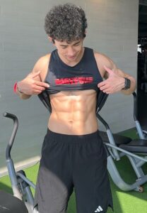 Naret-Thongdonon-ฟิตหุ่น