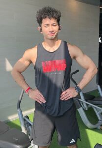 Naret-Thongdonon-เข้ายิม