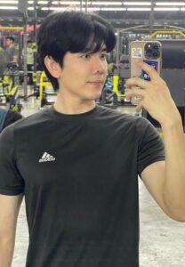 Witchanon-เสื้อยืดดำ Witchanon-เสื้อยืดดำ