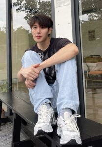 Wtnut-เน็ตไอดอลหล่อจึ้ง