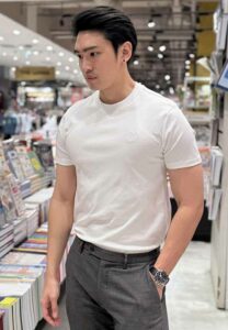 Arm-Siranut-เสื้อขาว