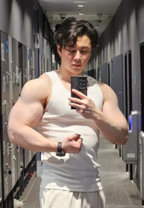 Guscus-เล่นกล้าม Guscus-เล่นกล้าม