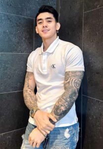 Kenjie-De-Guzman-ยิ้มหวาน