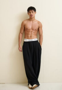 Nick-Narawit-ขายาวดำ Nick-Narawit-ขายาวดำ