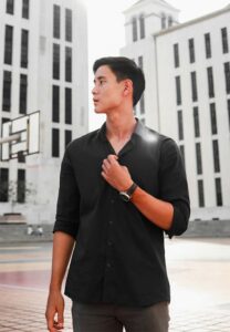 Fluke-Panupong-เสื้อเชิ้ตดำ