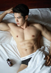 Bee-Tawanchat-หล่ออร่า