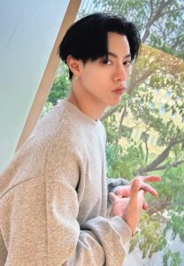 Thanathip-ทะเล้น