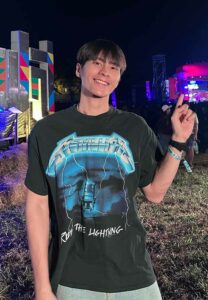 Krit-Ta-Nat-ยิ้มหวาน-madamboys