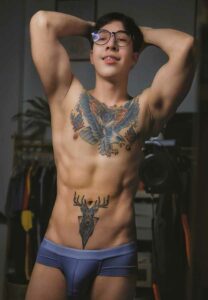 Aob-ใส่แว่น