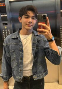 Bombay-เสื้อยีนส์