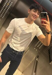 Bombay-เสื้อยืดขาว