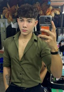 Bombay-เสื้อเขียว