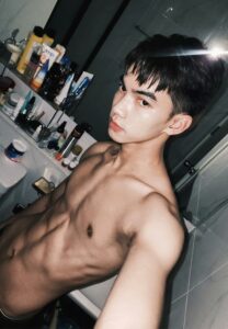 Nikienack-คิวเข้ม