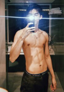 Nikienack-เซลฟี่ Nikienack-เซลฟี่