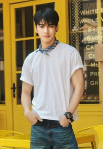 Nikienack-เสื้อยืดขาว Nikienack-เสื้อยืดขาว