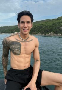 Apisit-Sangming-กล้ามโต