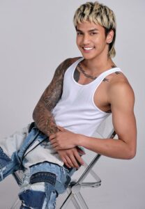 Apisit-Sangming-ถ่ายแบบ