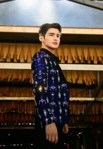 เอ-จักรพรรดิ-ชุดเริส เอ-จักรพรรดิ-ชุดเริส