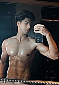 Peach-Nakprasit-ซิกแพค