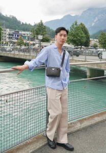 Guy pawa-010-Radiant