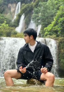 Justin D. Rochanavedya-005-Breathtaking