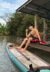 Varis Kamthornthip-011-Radiant