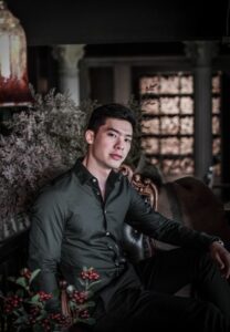 Anuchid-004-Charming