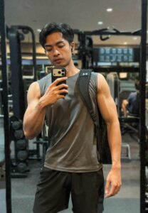 Kiattisak Aomchompoo-028-Elegant