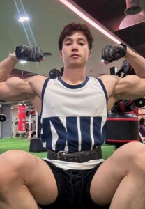 Wachrin tankuranant-023-Fabulous