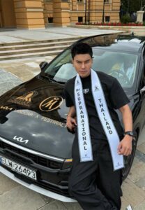 แจ็ค ไททัส-015-Stunning