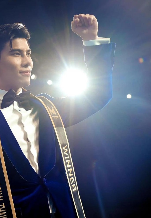 เฟม ชุติพงศ์ ช็อตสปอร์ตแมน ออกกำลังกายฟิตเนส เผยรูปร่างสุดเฟิร์มและกล้ามเนื้อซิกแพค